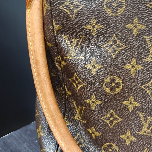 Louis Vuitton Monogram loop bag - Picture 7 of 12